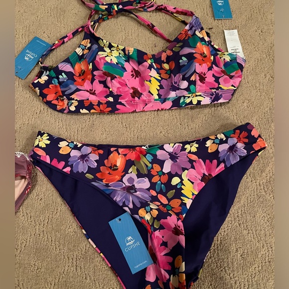 Womens Bikini - Picture 3 of 4